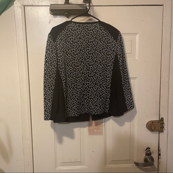 Albert Nipon Size 16 Black/Silver Blazer - Picture 2 of 5